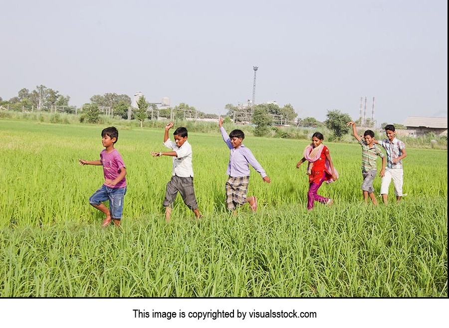 Agriculture ; Bonding ; Boys ; Carefree ; Casual C