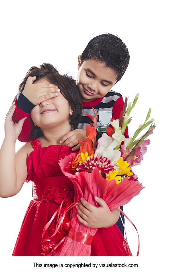 2 People ; Beautiful ; Bonding ; Bouquet ; Boys ; 