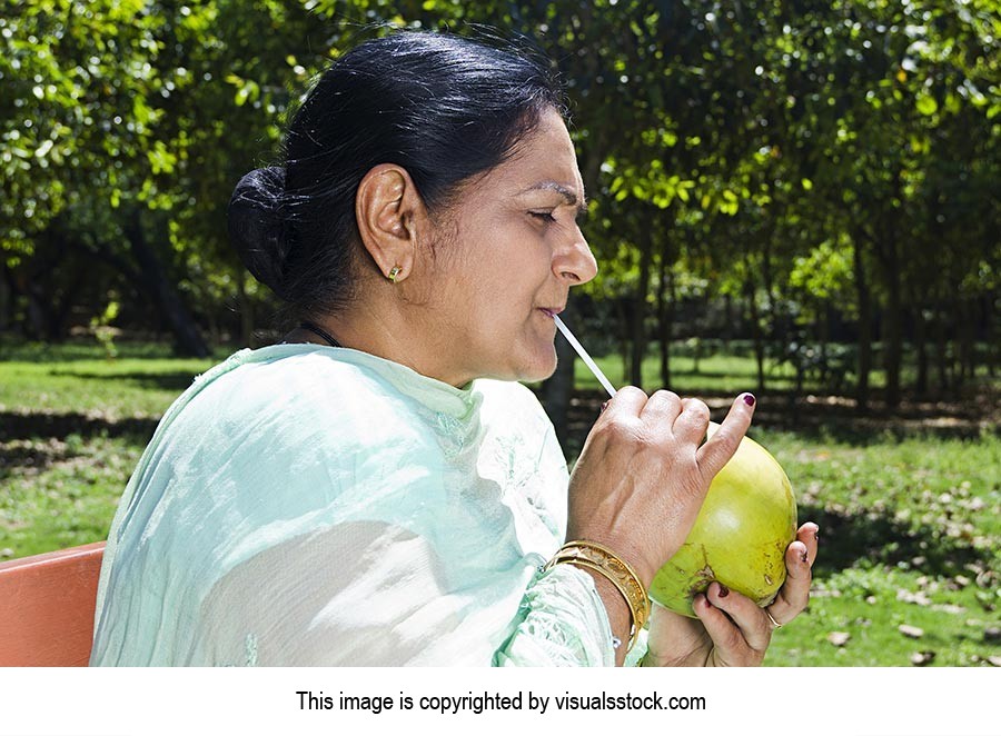 1 Person Only ; 50-60 Years ; Adult Woman ; Bench 