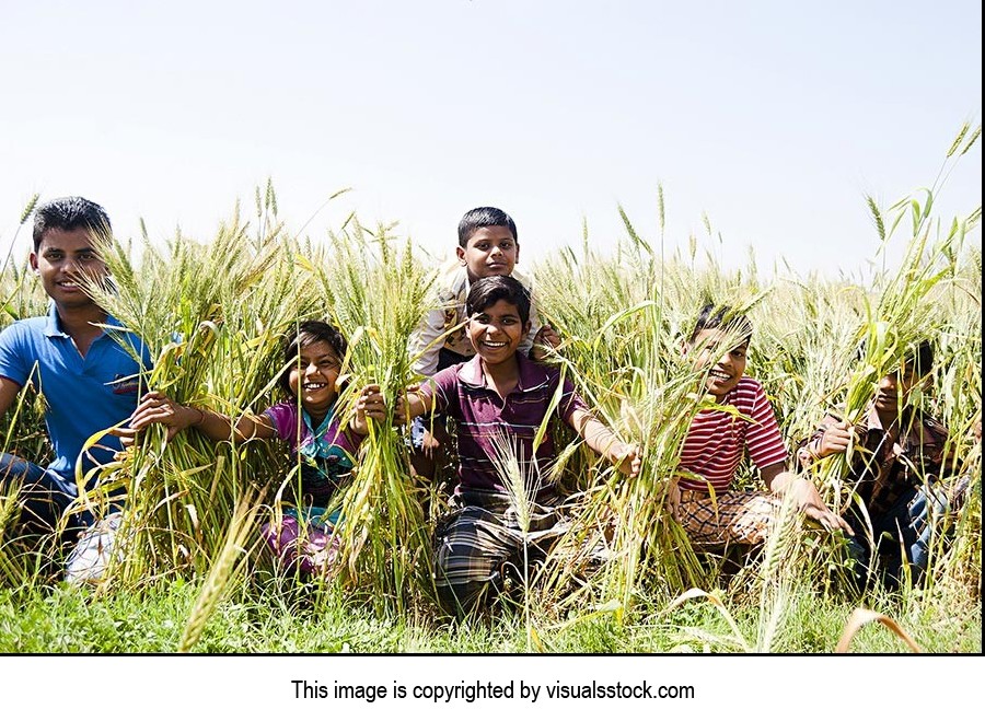 Agriculture ; Bending ; Boys ; Casual Clothing ; C