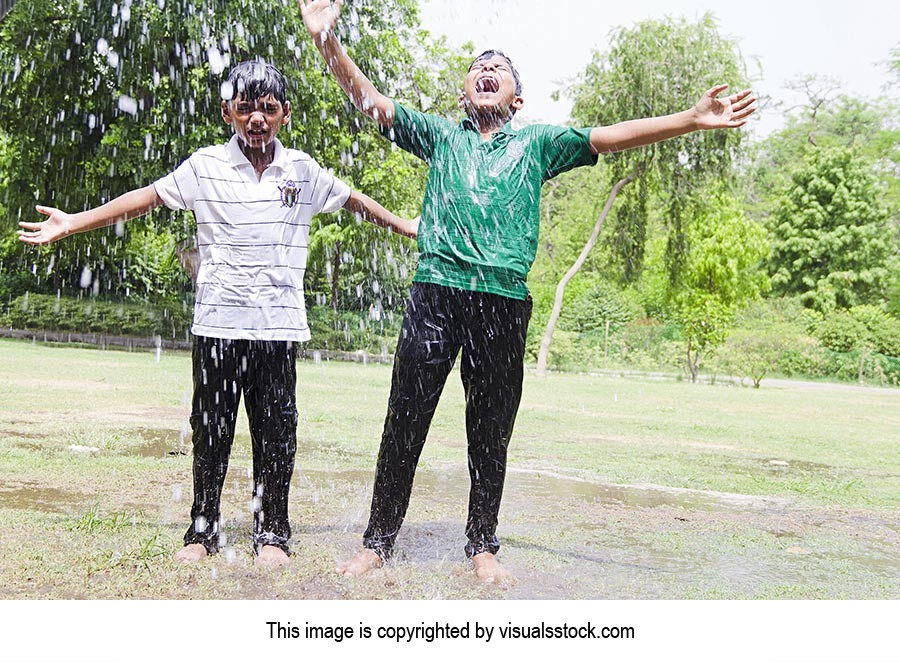 2 People ; Arms Outstretched ; Bathing ; Boys ; Bo