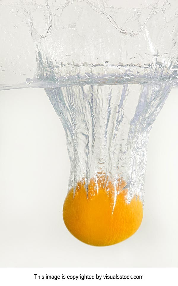 Abstract ; Bubble ; Close-Up ; Color Image ; Copys