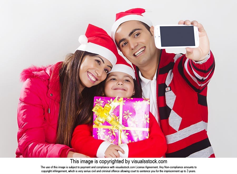 Parents Girl Christmas CelebratingTaking Selfie Ph