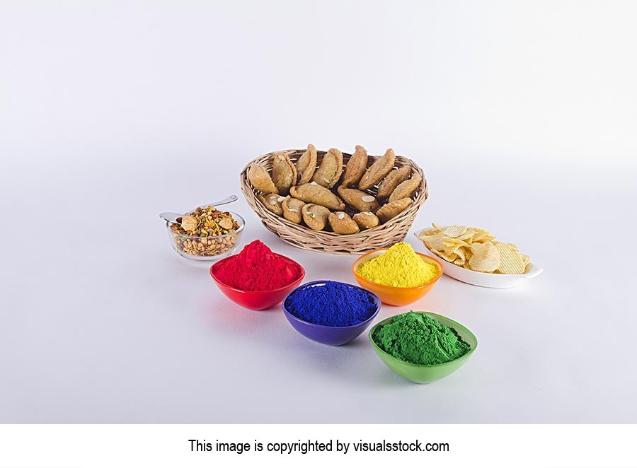 Abundance ; Arranging ; Basket ; Bowl ; Celebratio