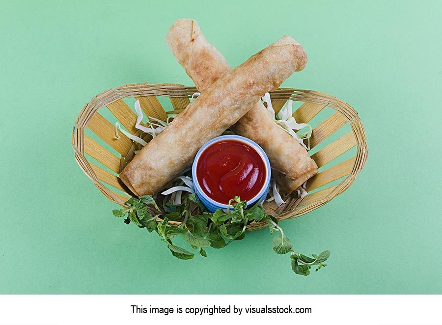 Arranging ; Basket ; Bowl ; Chinese ; Chutney ; Cl