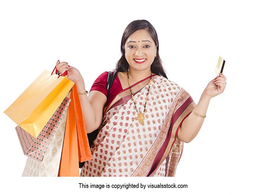 1 Person Only ; 30-40 Years ; Adult Woman ; Bag ; 