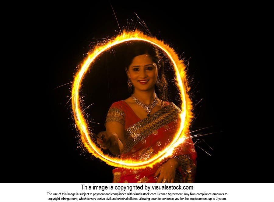 Woman Playing Firecrackers Diwali Festival Celebra