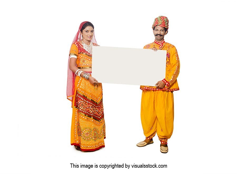 Gujrati Couple Sowing Message board