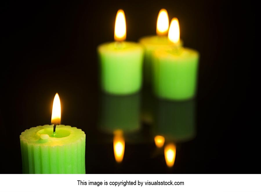 Black Background ; Bright ; Burning ; Candlelight 