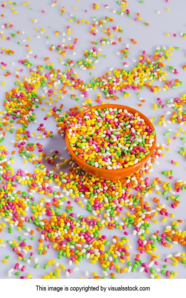 Abundance ; Arranging ; Bowl ; Candy ; Close-Up ; 