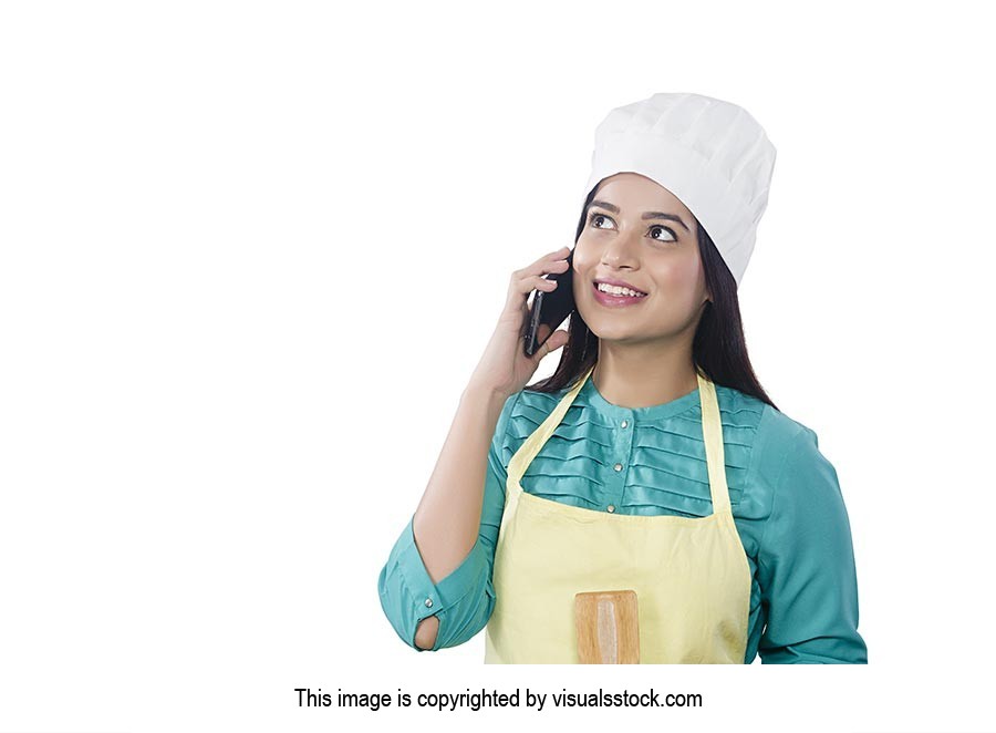 1 Person Only ; 25-30 Years ; Adult Woman ; Apron 