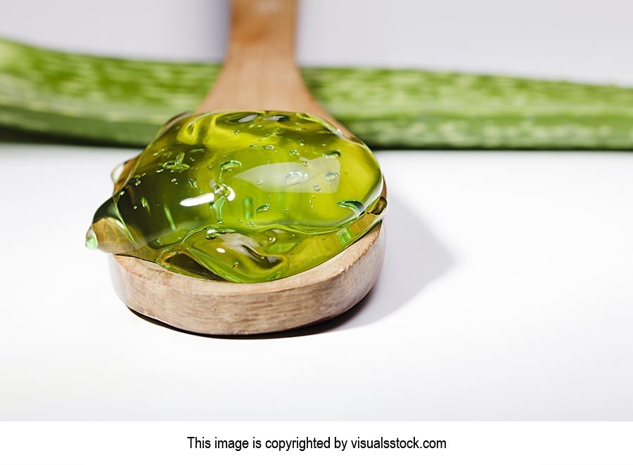 Aloe Vera ; Bathing ; Beauty ; Close-Up ; Color Im
