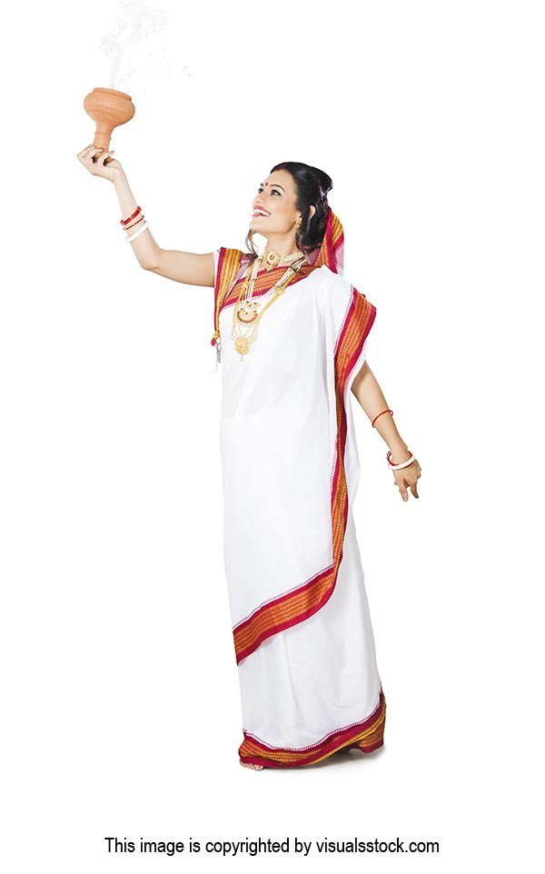 Bengali Woman Dhunuchi Dance