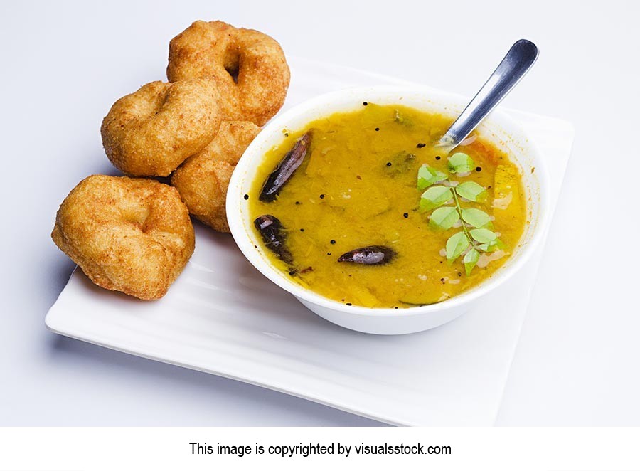 Arranging ; Bowl ; Close-Up ; Color Image ; Cooked