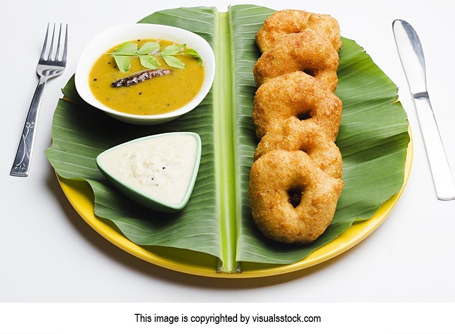 Arranging ; Banana ; Bowl ; Chutney ; Close-Up ; C