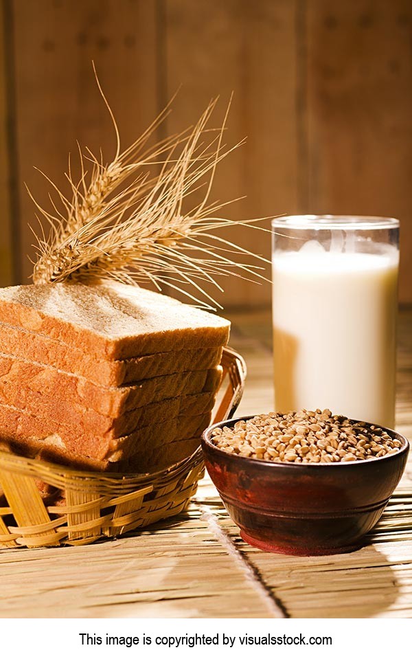 Abundance ; Arranging ; Basket ; Bowl ; Bread ; Br