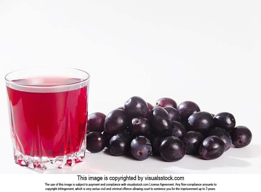 Beverage ; Black ; Close-Up ; Color Image ; Copysp