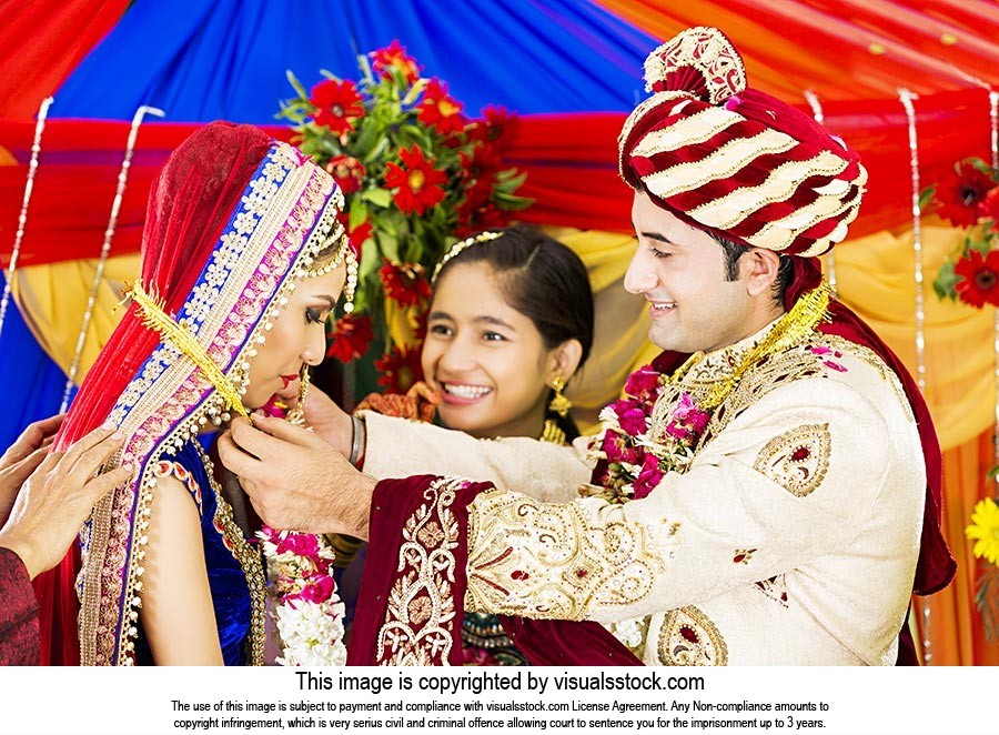 Varmala Indian Wedding Ceremony