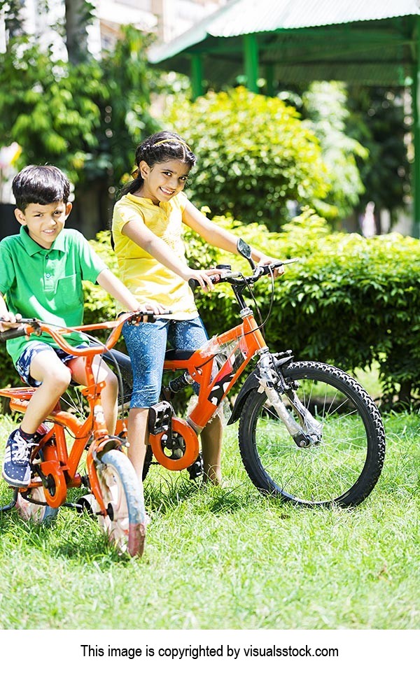 2 People ; Bicycle ; Bonding ; Boys ; Brother ; Ca