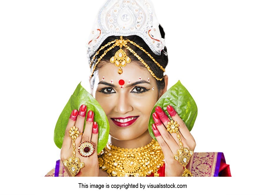 1 Person Only ; 25-30 Years ; Adult Woman ; Beauti