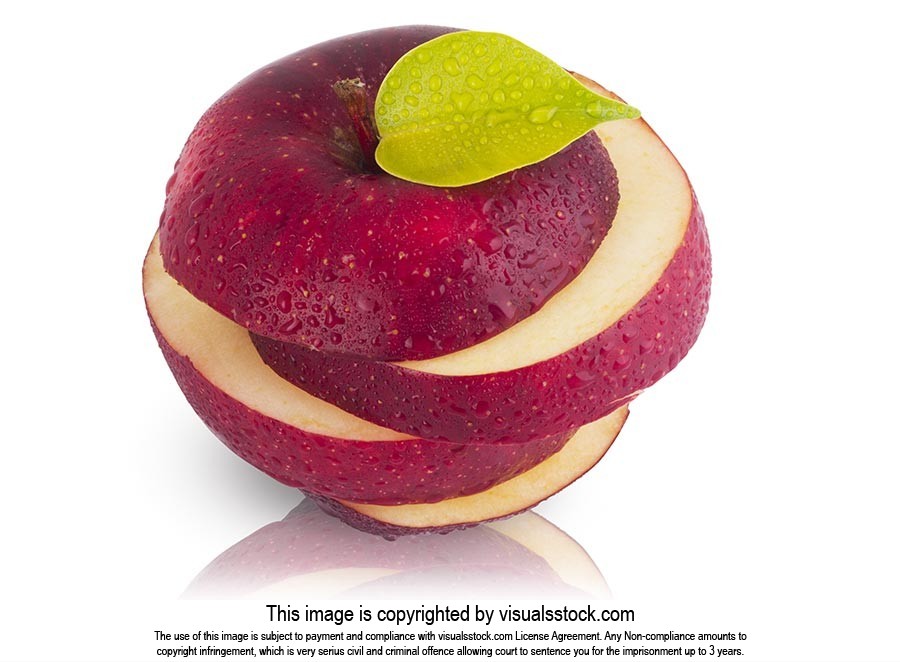 Apple ; Balance ; Close-Up ; Color Image ; Cutting
