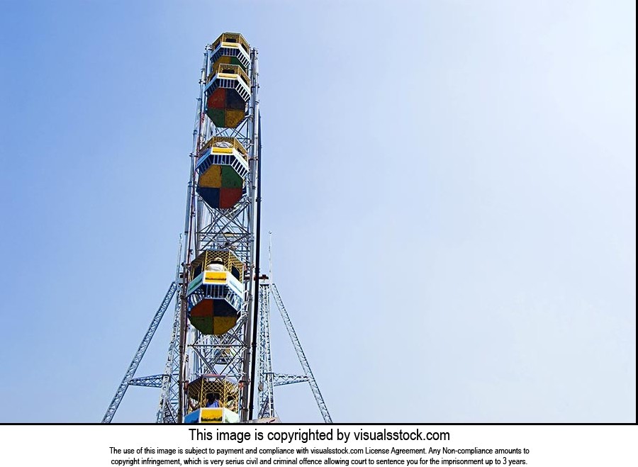 Absence ; Amusement Park ; Blue Sky ; Color Image 