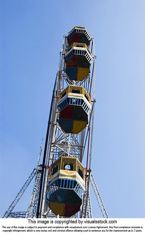 Absence ; Amusement Park ; Blue Sky ; Color Image 