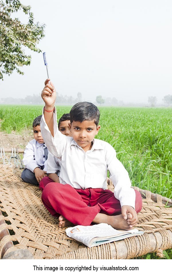 3-5 People ; Agriculture ; Alertness ; Book ; Boys