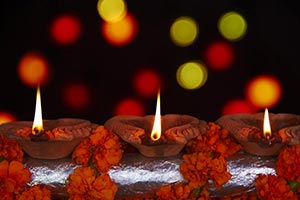 Arranging ; Black Background ; Bowl ; Burning ; Ce