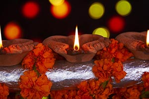 Arranging ; Black Background ; Bowl ; Burning ; Ce