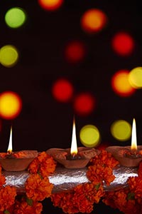 Arranging ; Black Background ; Bowl ; Burning ; Ce