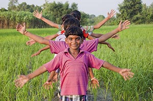 Agriculture ; Arms Outstretched ; Bonding ; Boys ;