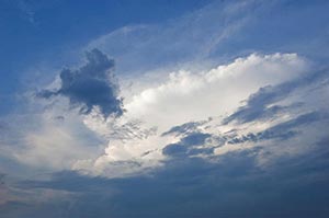 Beauty In Nature ; Cloud ; Color Image ; Cumulus C