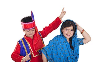 2 People ; Artist ; Arts ; Baisakhi ; Bhangra ; Bo