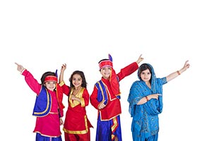 3-5 People ; Artist ; Arts ; Baisakhi ; Bhangra ; 