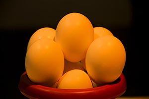 Abundance ; Arranging ; Black background ; Bowl ; 