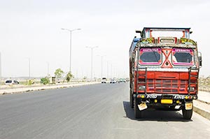 Absence ; Color Image ; Day ; Highway ; Horizontal