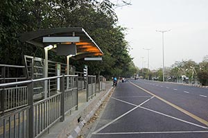 Absence ; Bus Stop ; Color Image ; Day ; Horizonta