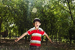 1 Person Only ; Arms Outstretched ; Boys ; Carefre