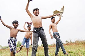 3-5 People ; Agriculture ; Arms Raised ; Boys ; Bo