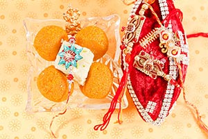 Arranging ; Barfi ; Bowl ; Celebrations ; Close-Up