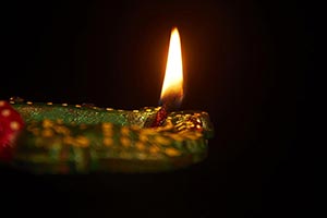 Black Background ; Bright ; Burning ; Celebrations