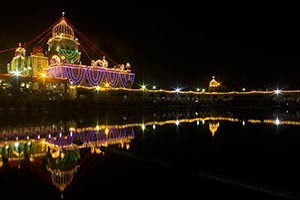 Architecture ; Bangla Sahib ; Buildings ; Celebrat