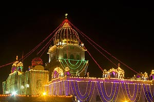 Architecture ; Bangla Sahib ; Buildings ; Celebrat