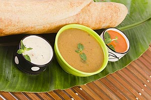 Arranging ; Background ; Banana Leaf ; Bowl ; Chut