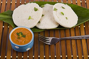 Arranging ; Background ; Banana Leaf ; Bowl ; Chut