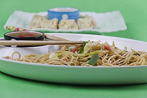 Arranging ; Bowl ; Chinese ; Chopsticks ; Chutney 