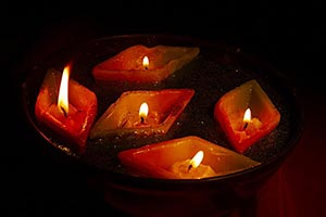 Abundance ; Arranging ; Black Background ; Bowl ; 