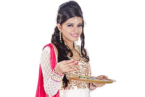 1 Person Only ; 20-25 Years ; Aarti ; Abundance ; 