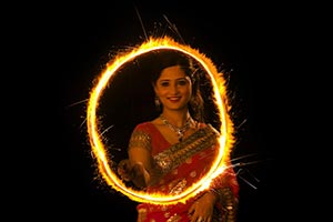 Woman Playing Firecrackers Diwali Festival Celebra